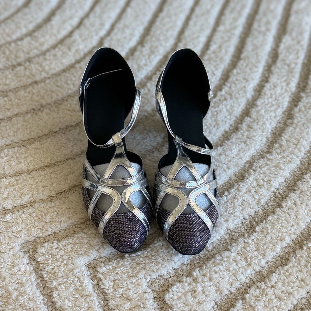 TDA dance shoes 318
